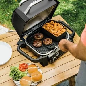 גריל מנגל חשמלי ומעשנת נינג'ה Ninja WoodFire OG701 2400W